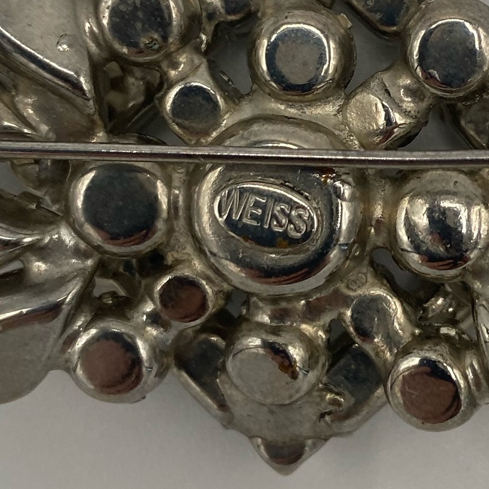 Signed Weiss Silvertone Clear Rhinestone Brooch P… - image 5
